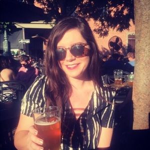 Meet your Posher, Jennifer